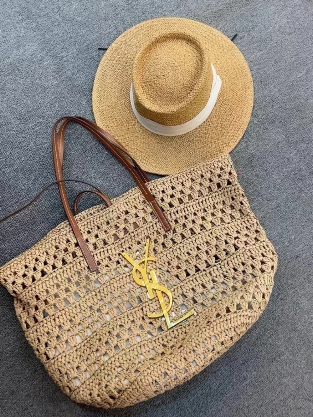 YSL Tan Raffia Tote Gold Logo - Picture 4 of 9